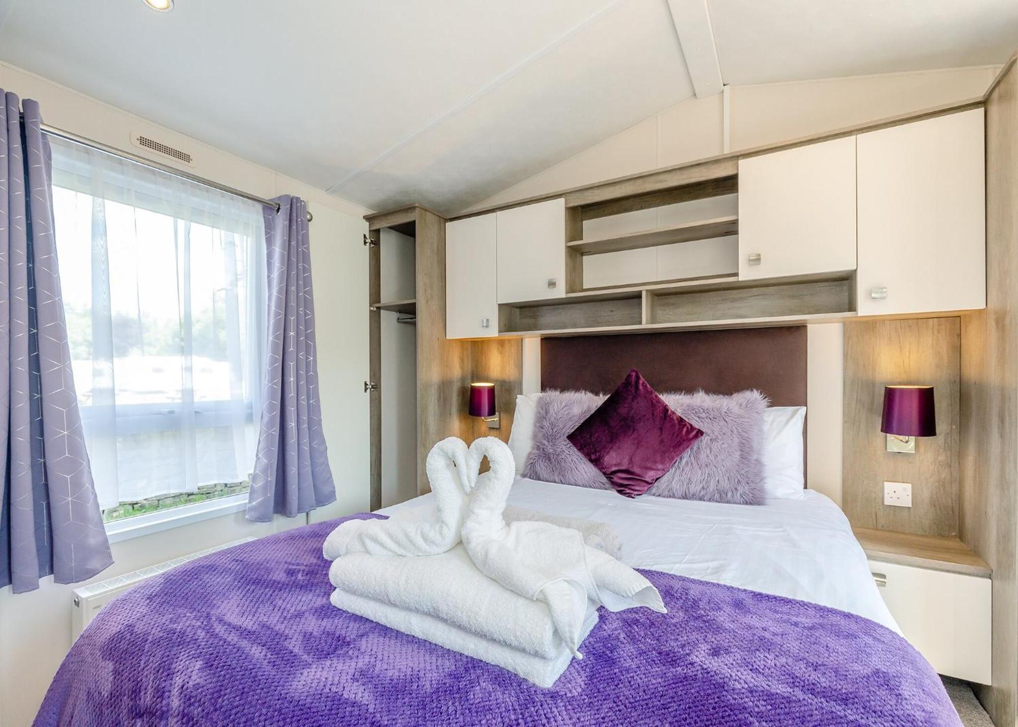 Longnor Wood Holiday Park Esterno foto
