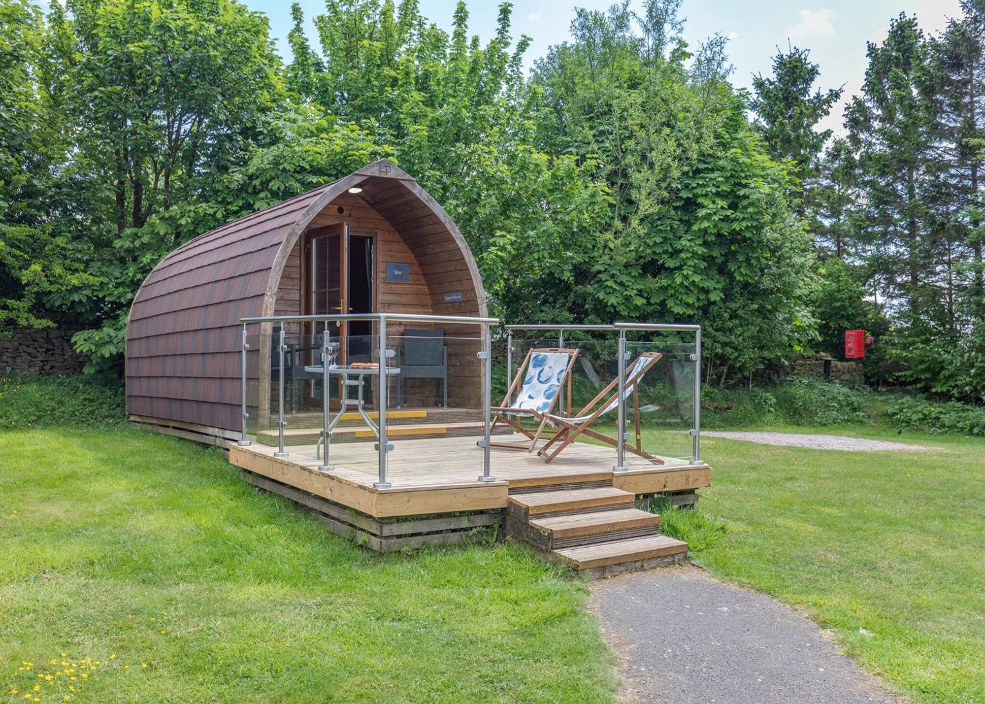 Longnor Wood Holiday Park Esterno foto