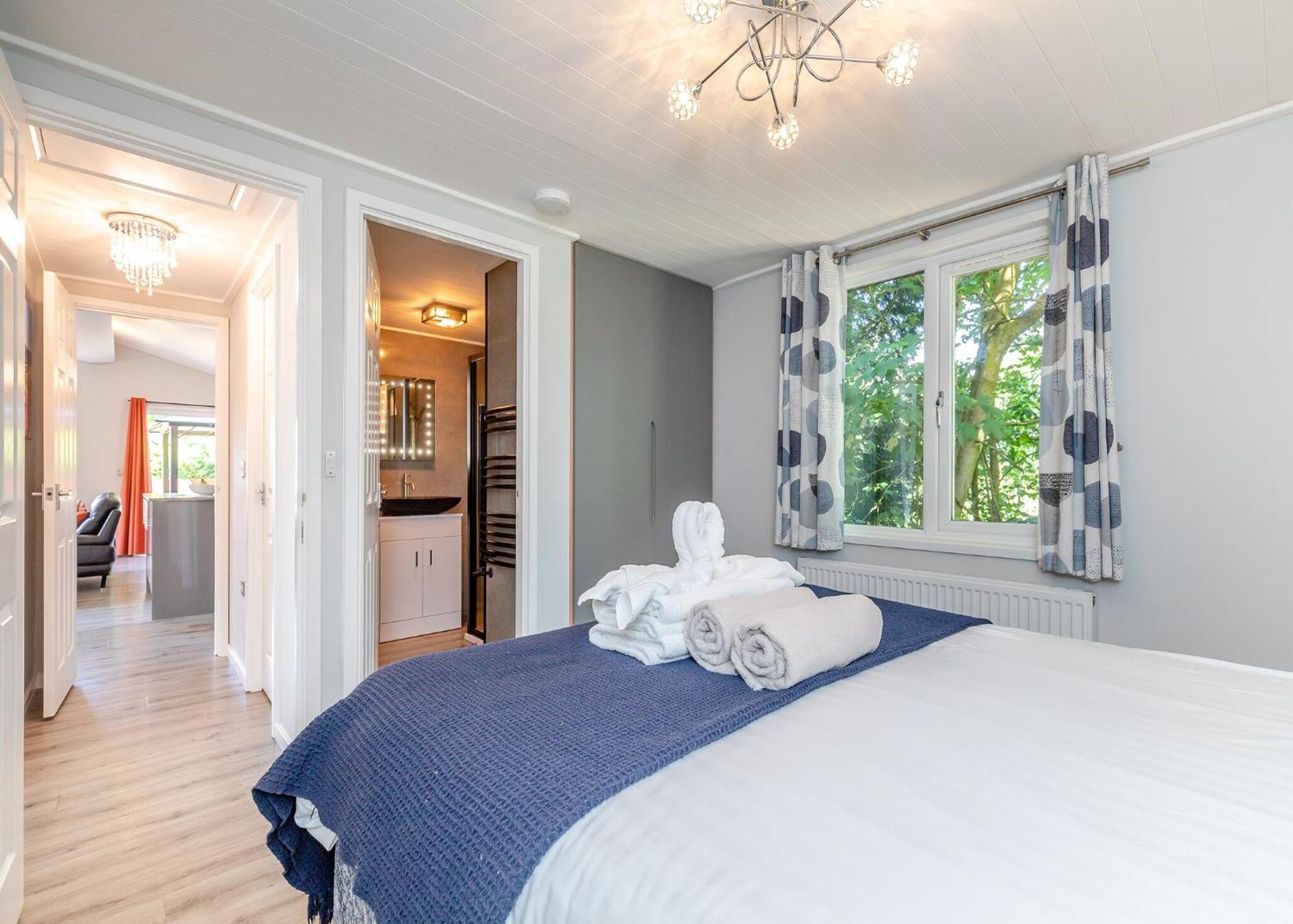 Longnor Wood Holiday Park Esterno foto