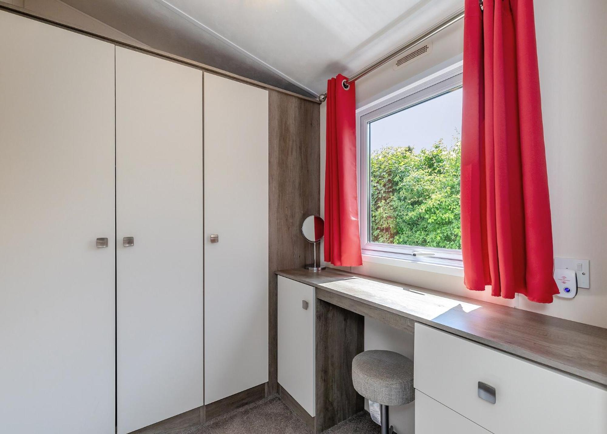Longnor Wood Holiday Park Esterno foto